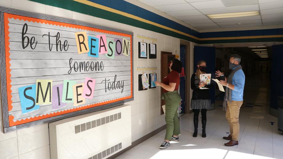 In partnership with the North Carolina Department of Instruction, W.A. Bess Elementary and Pinewood Elementary hosted educators from the Colorado Springs School District to showcase the North Carolina A+ School program.  North Carolina A+ Schools focus on adding the arts across the curriculum. 